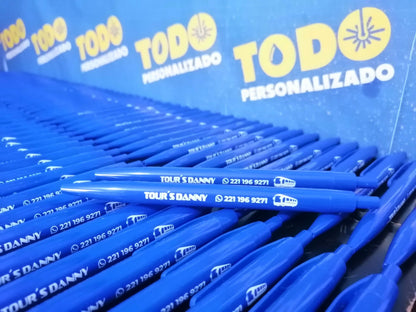 200 bolígrafos promocionales de plástico con tu logo impreso a una tinta